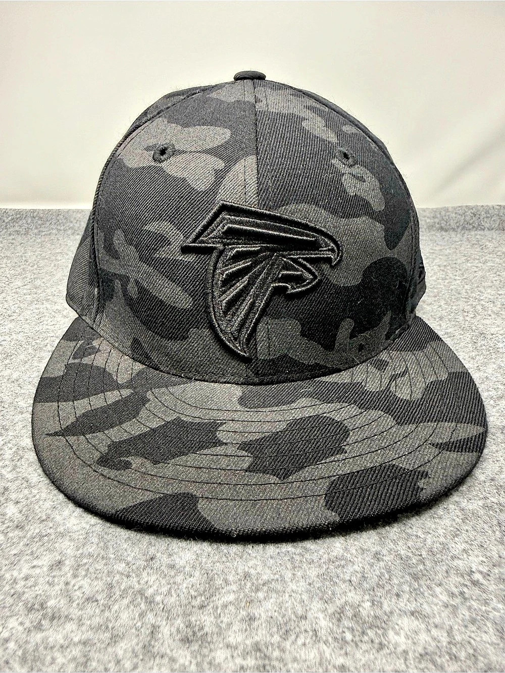 Reebok NFL Reebok fitted cap Camo Fitted Hat Black Gray Size 7 1/4
